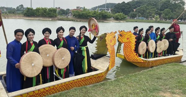 Giáo dục văn hoá nghệ thuật